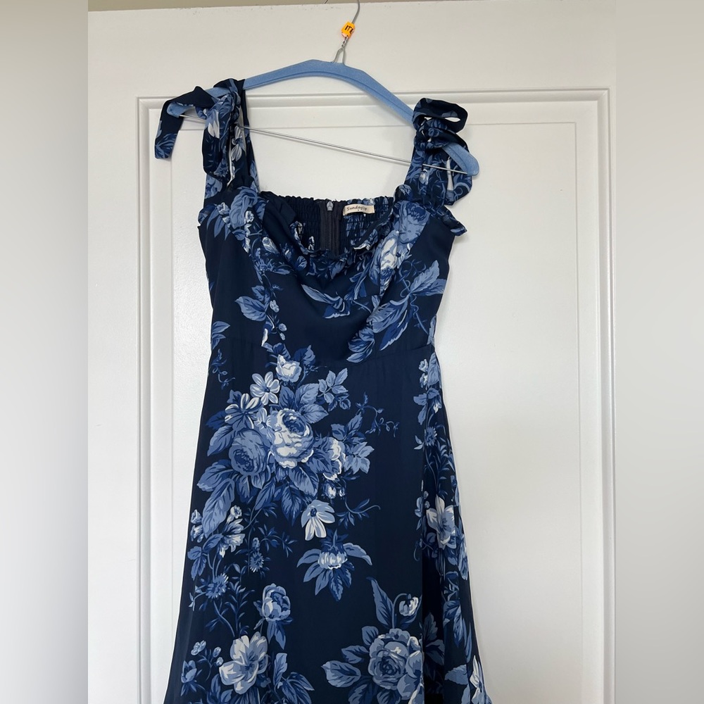 This dress is from L’abeye boutique! It is brand new, I have never worn.